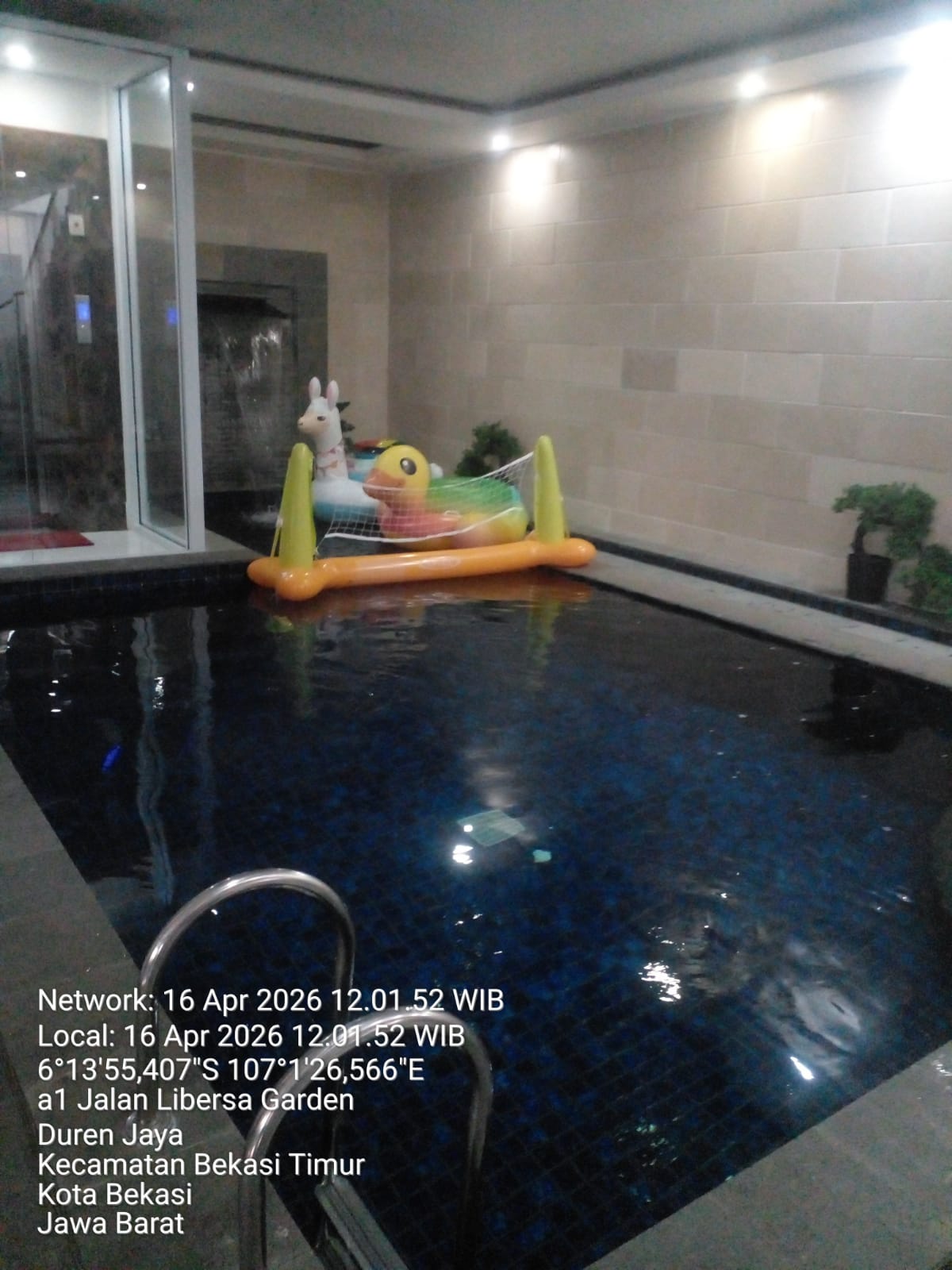 Kolam Hotel